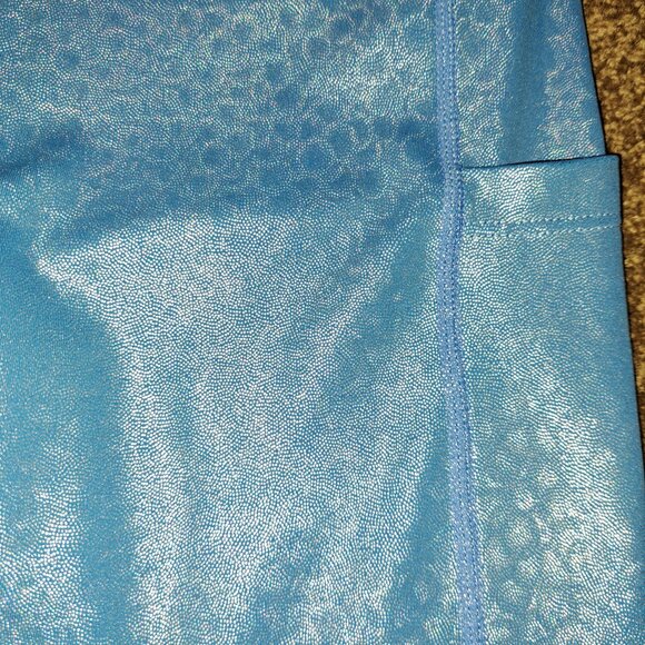 Zyia Active Blue Mermaid Pocket Light n Tight Legging/Capri,Metallic,Size 2 - Picture 3 of 10